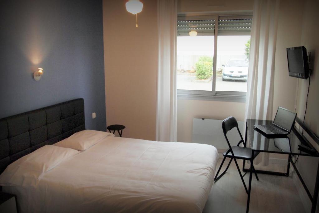 Hotel Le Rohu Séné Oda fotoğraf