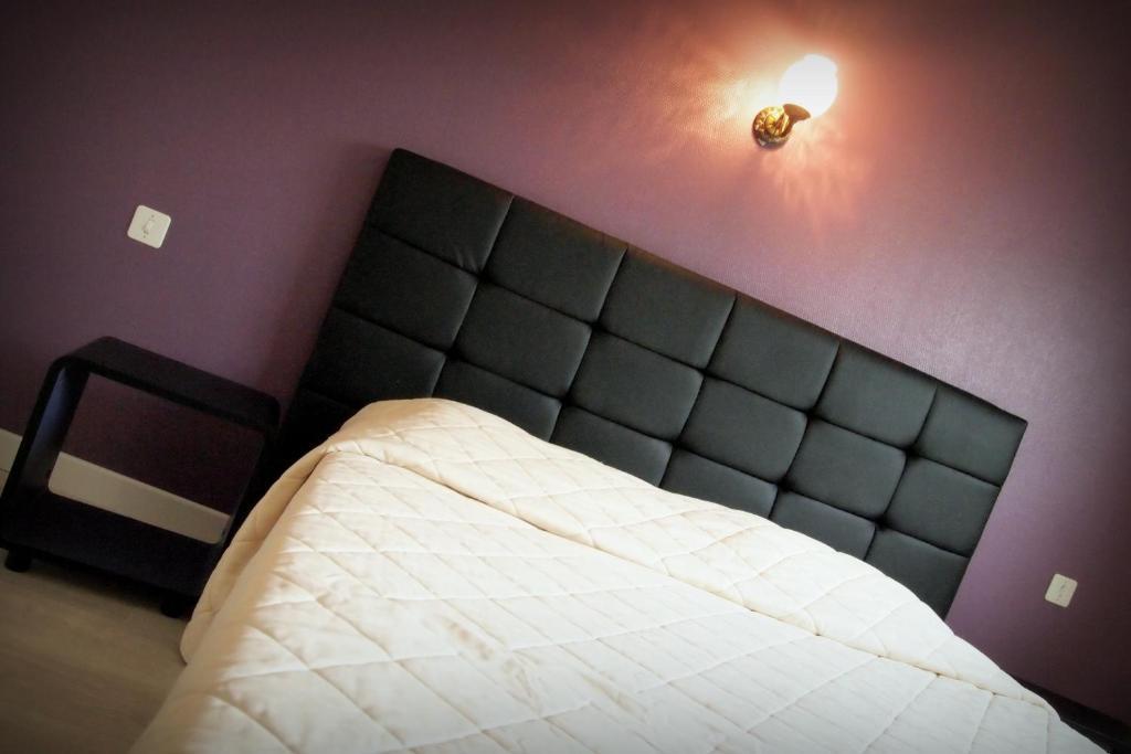 Hotel Le Rohu Séné Oda fotoğraf