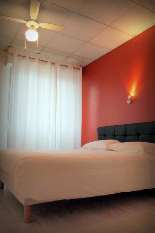 Hotel Le Rohu Séné Dış mekan fotoğraf