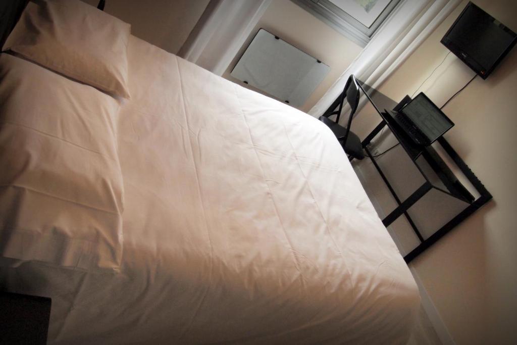 Hotel Le Rohu Séné Oda fotoğraf