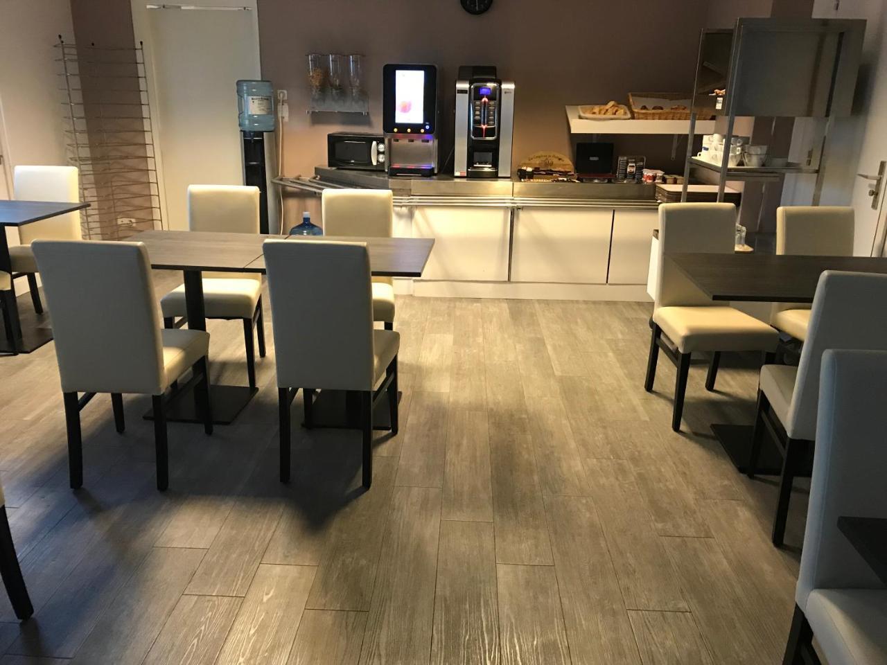 Hotel Le Rohu Séné Dış mekan fotoğraf